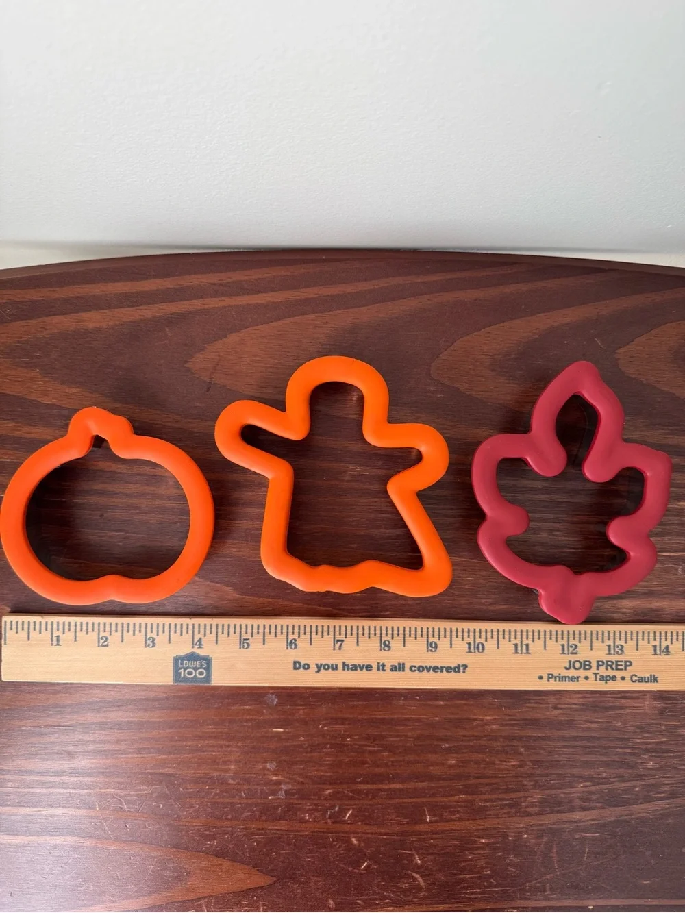 Set of 3 Wilton Comfort Grip Cutter Leaf Ghost Pumpkin Fall Halloween Cookie